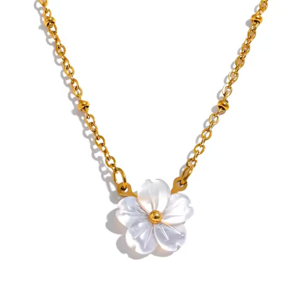 Blossom Shell Necklace