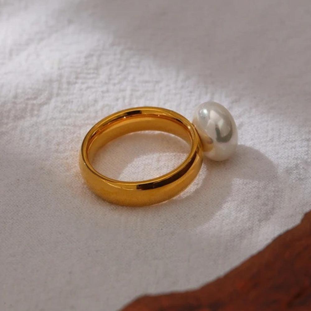 Luna Rise Ring