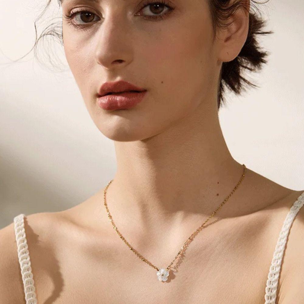 Blossom Shell Necklace
