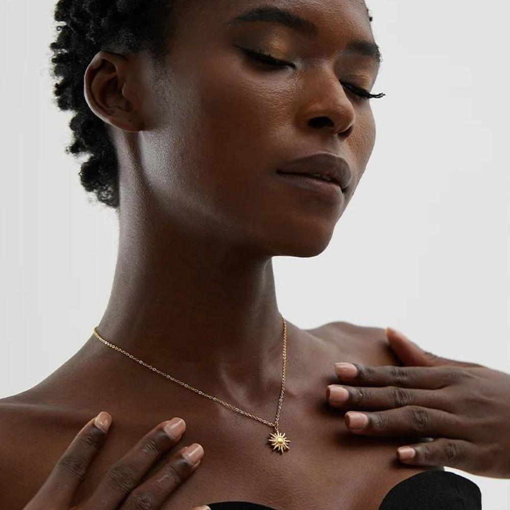 Solis Glow Necklace