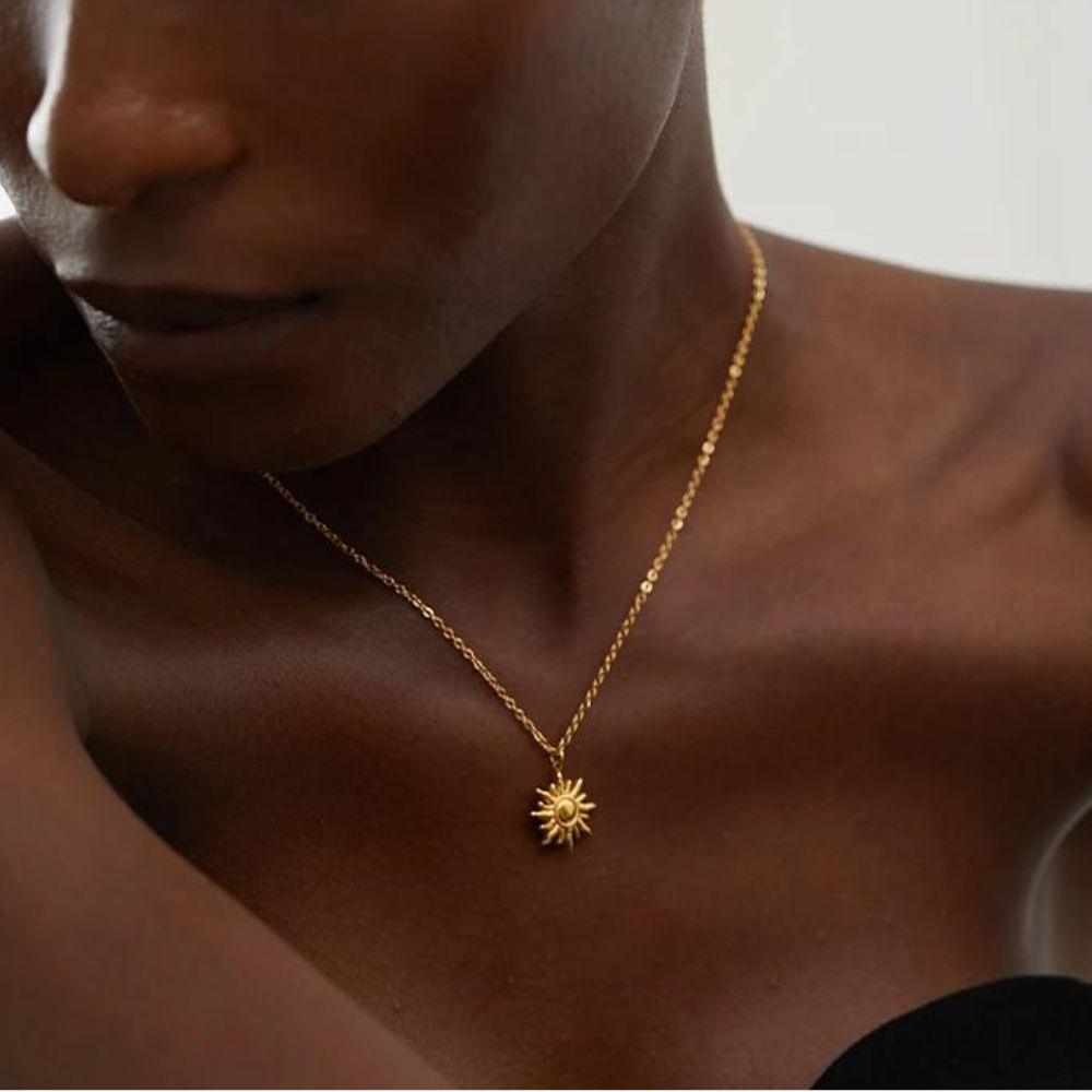 Solis Glow Necklace