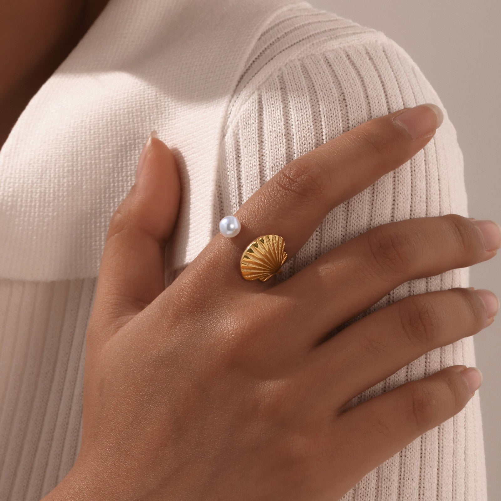Shell & Pearl Ring