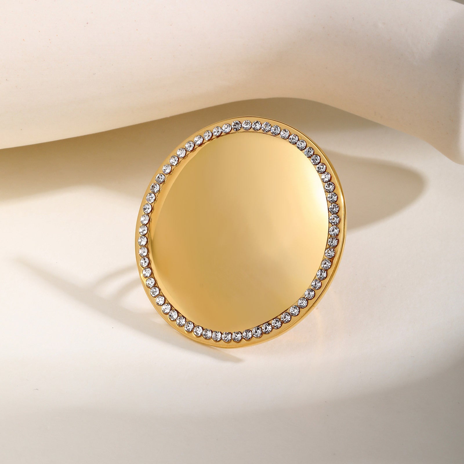 Round Statement Ring