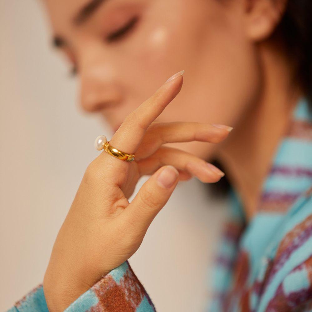 Luna Rise Ring