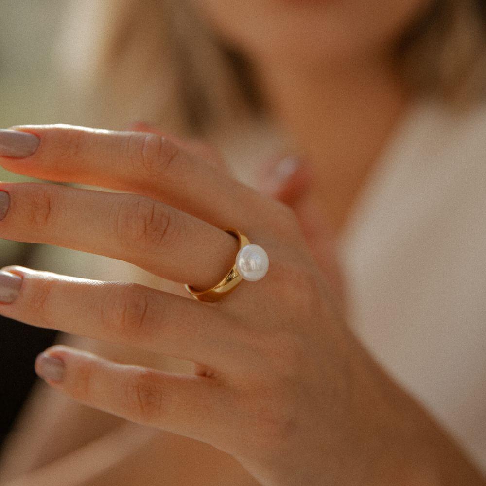 Luna Rise Ring